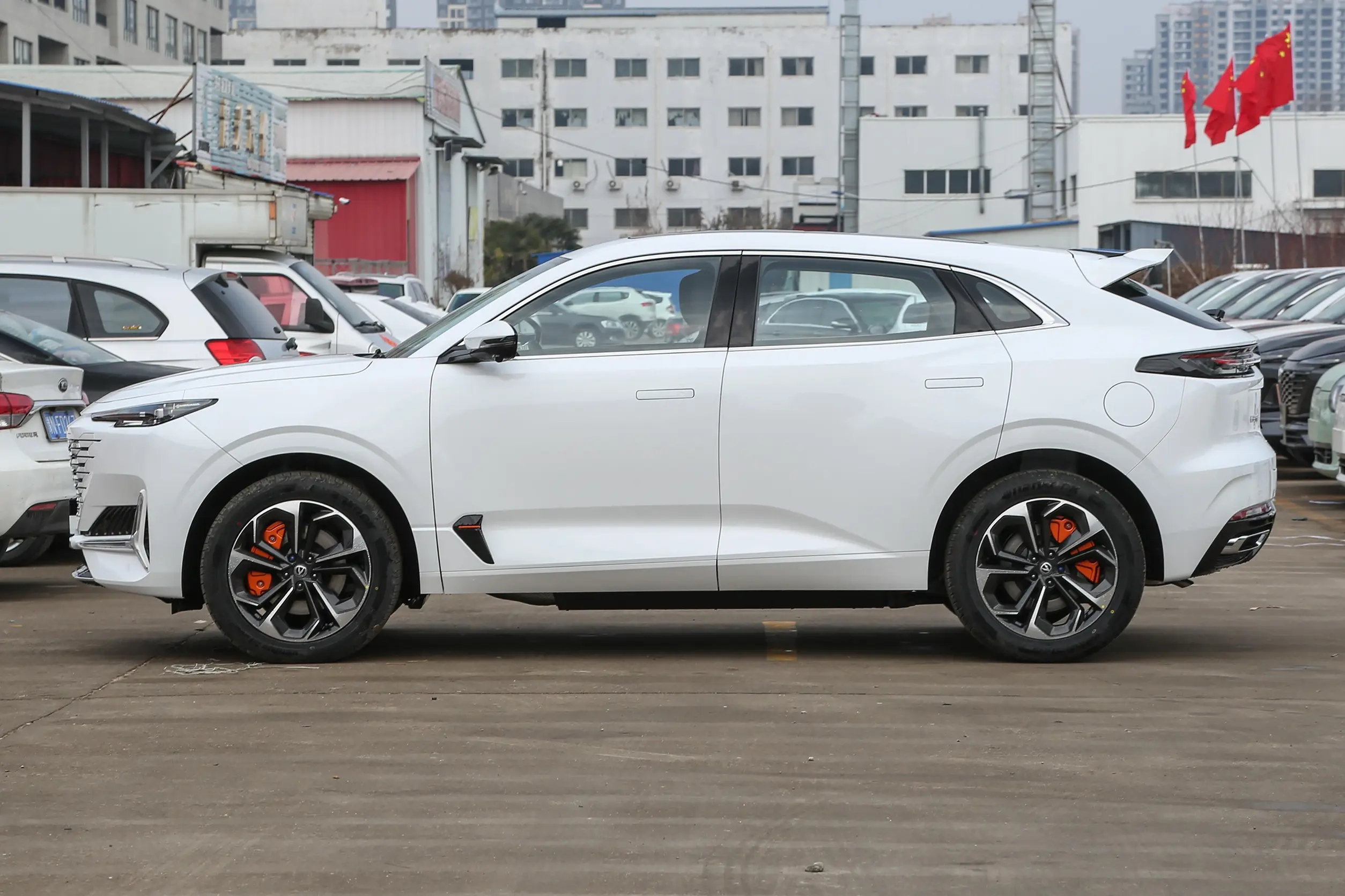 Changan-UNI-K iDD-WHITE-5