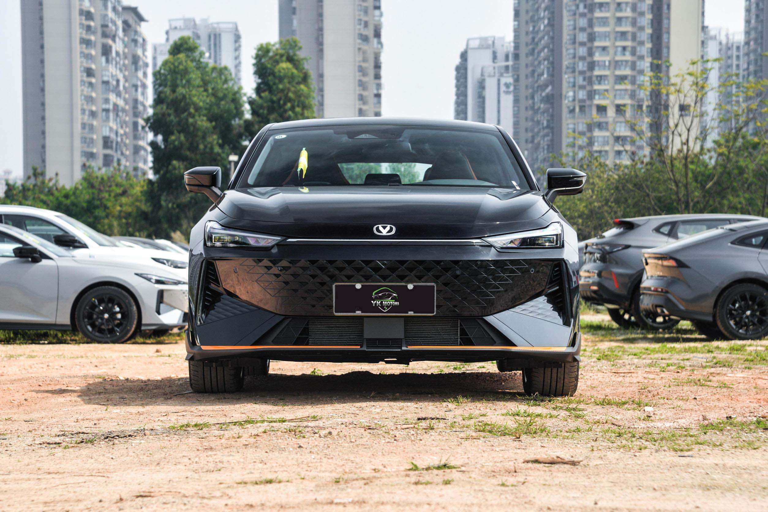 Changan-UNI-V -BLACK (1)