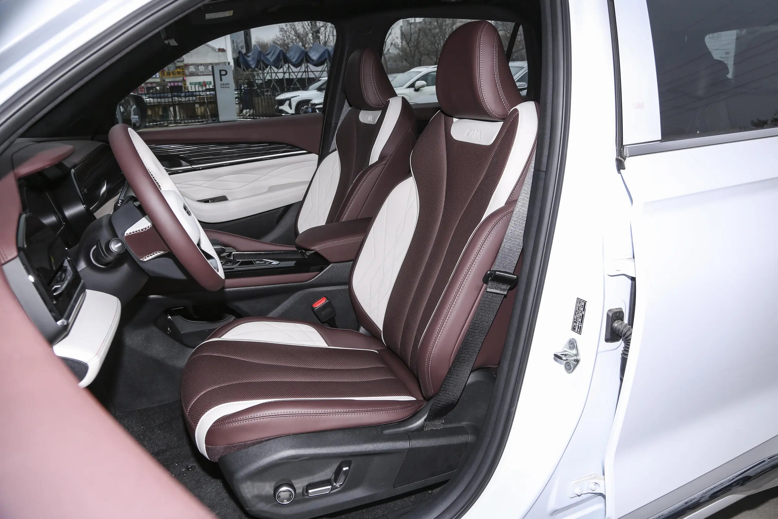 GEELY-Star Zone L-WHITE (14)