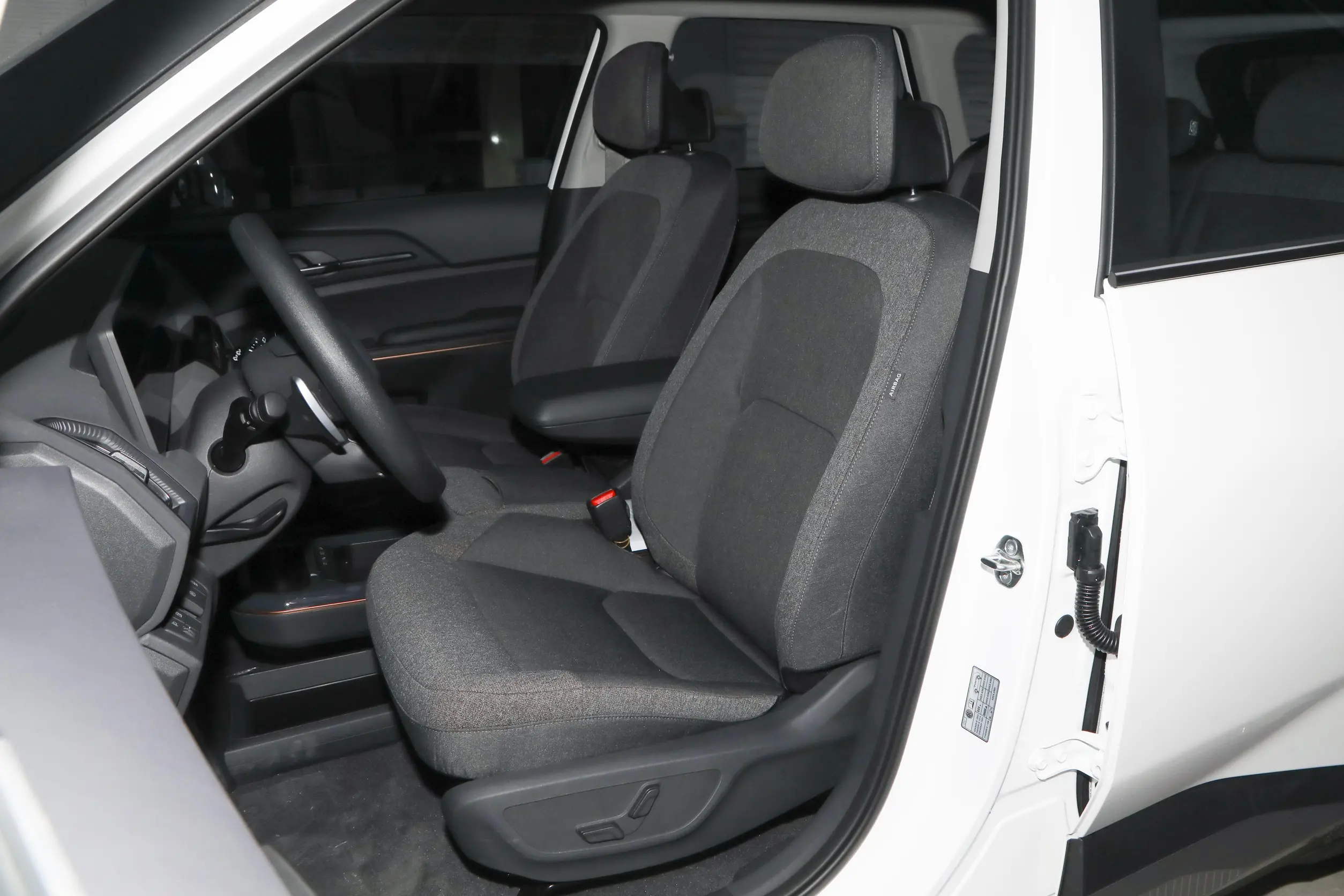 KIA-EV5-WHITE (12)