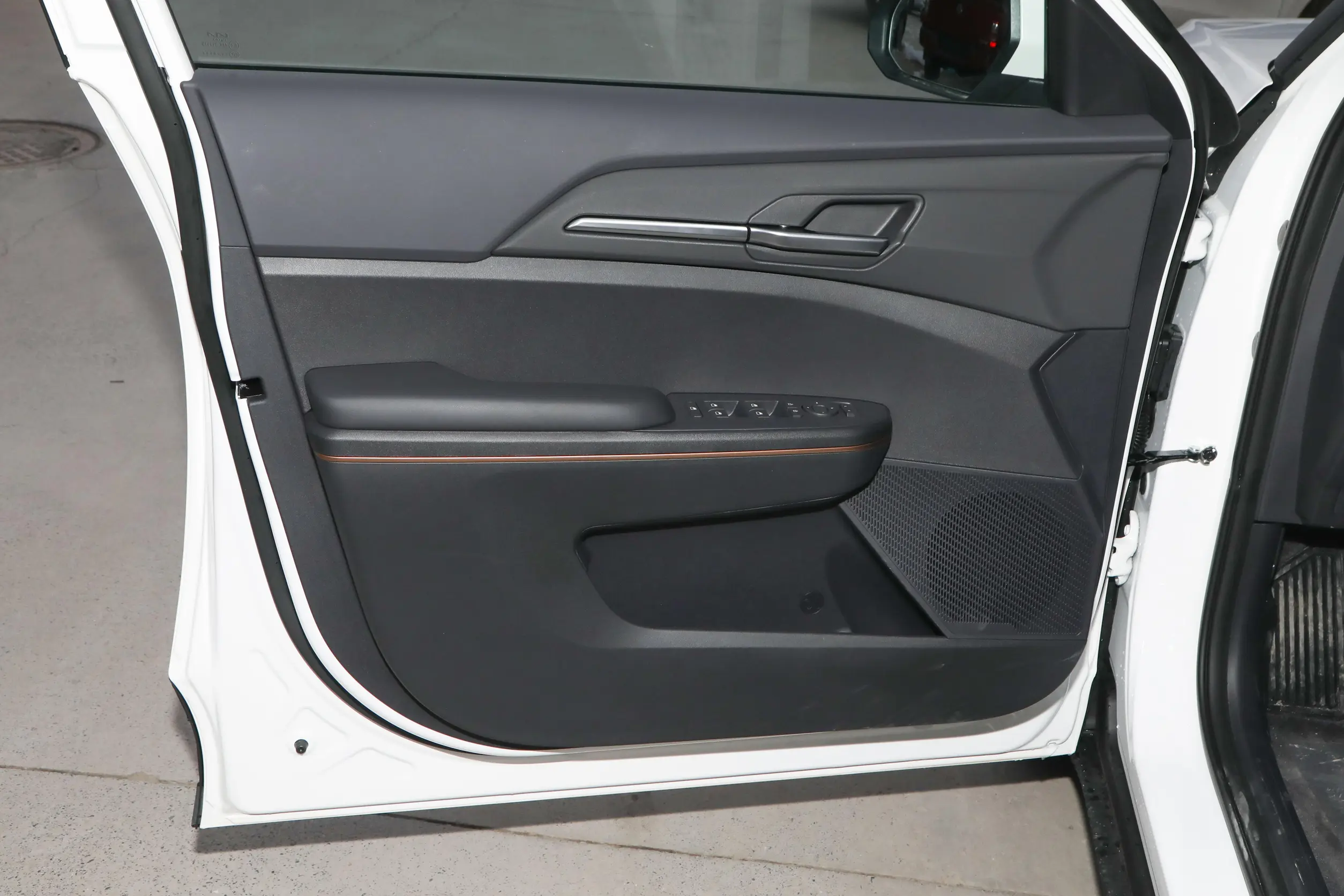KIA-EV5-WHITE (16)