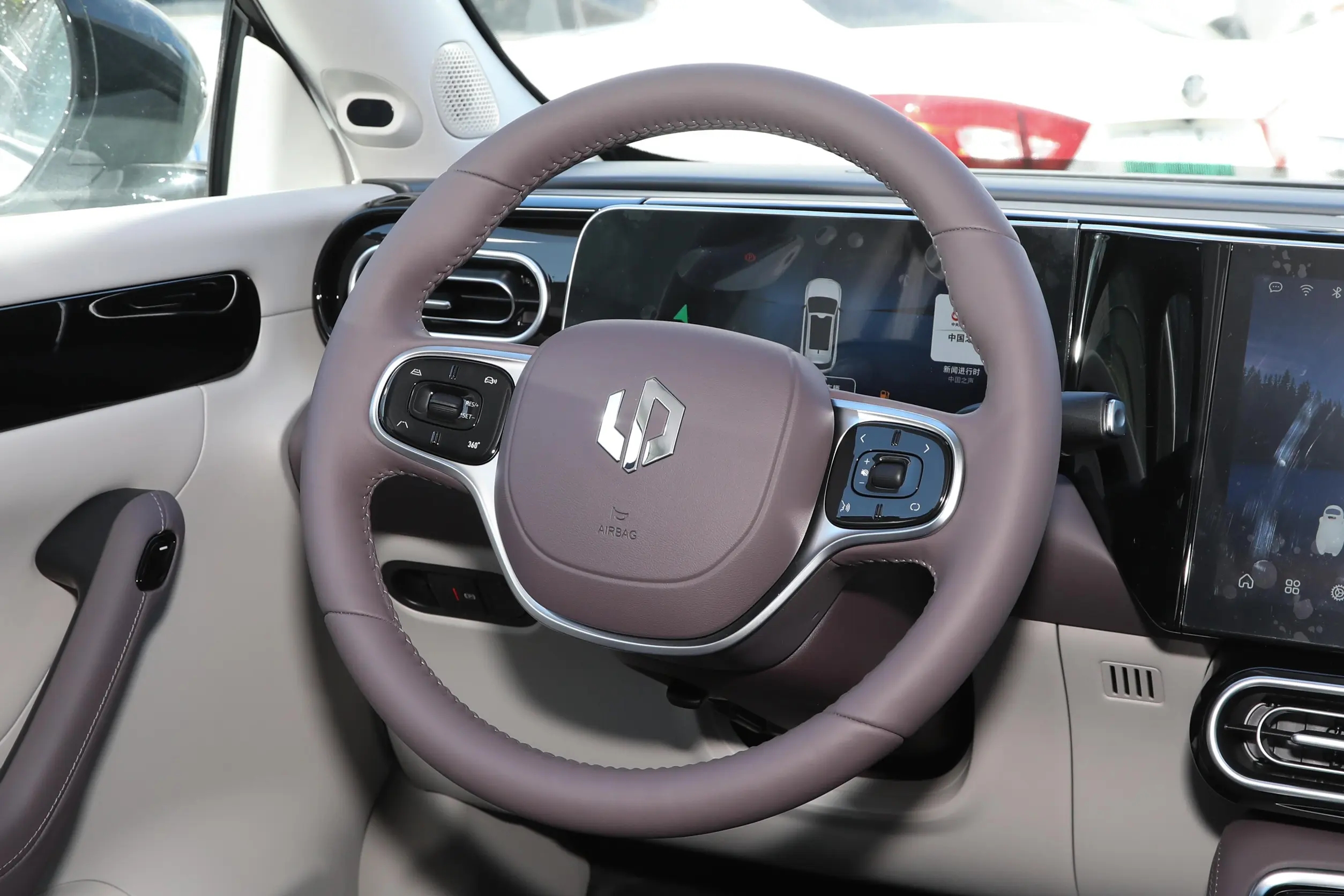 LEAPMOTOR-C11-WHITE (13)