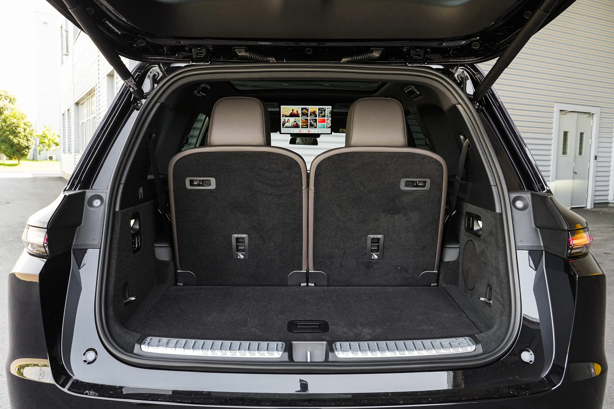 Li Auto-L9-BLACK (15)