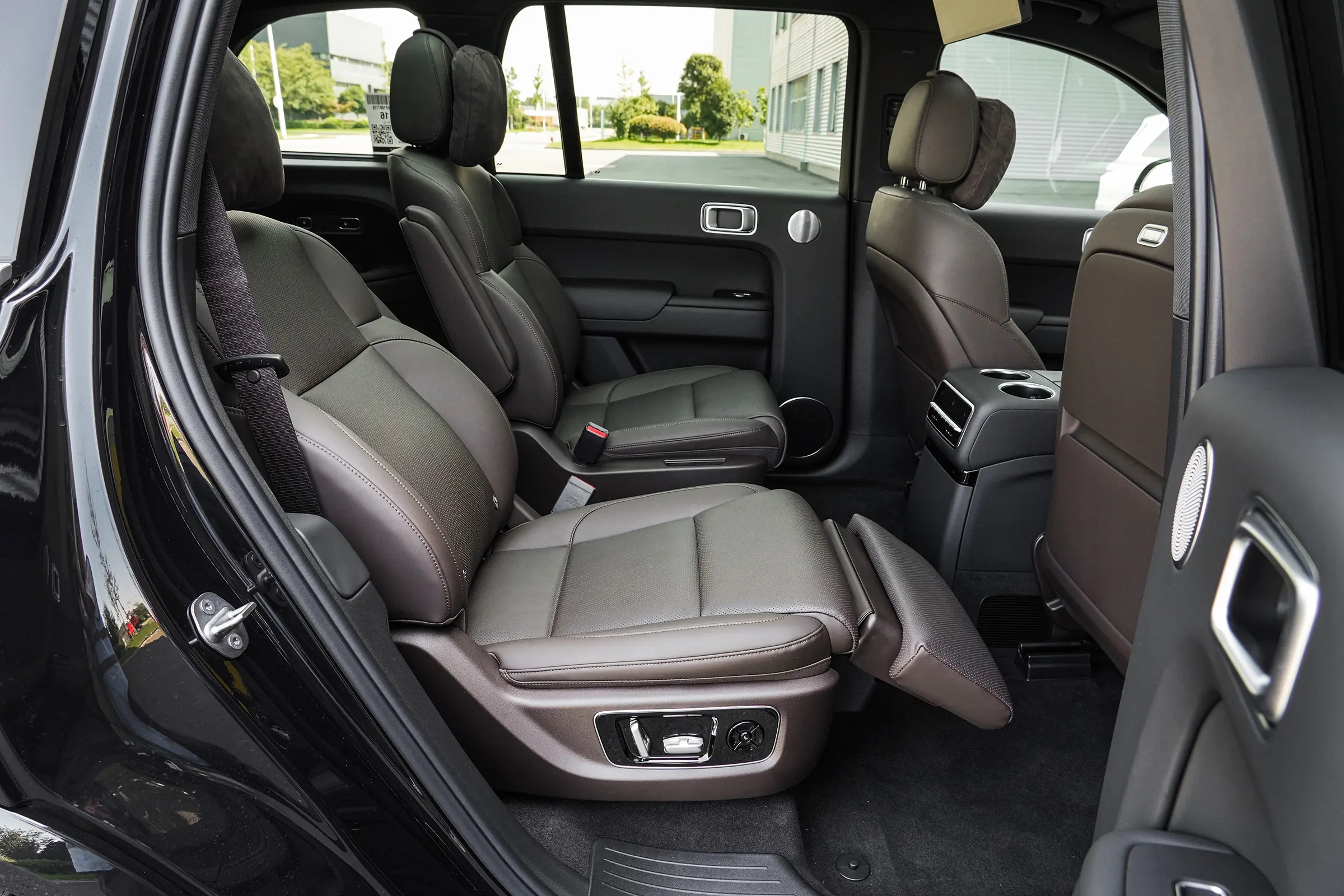 Li Auto-L9-BLACK (5)