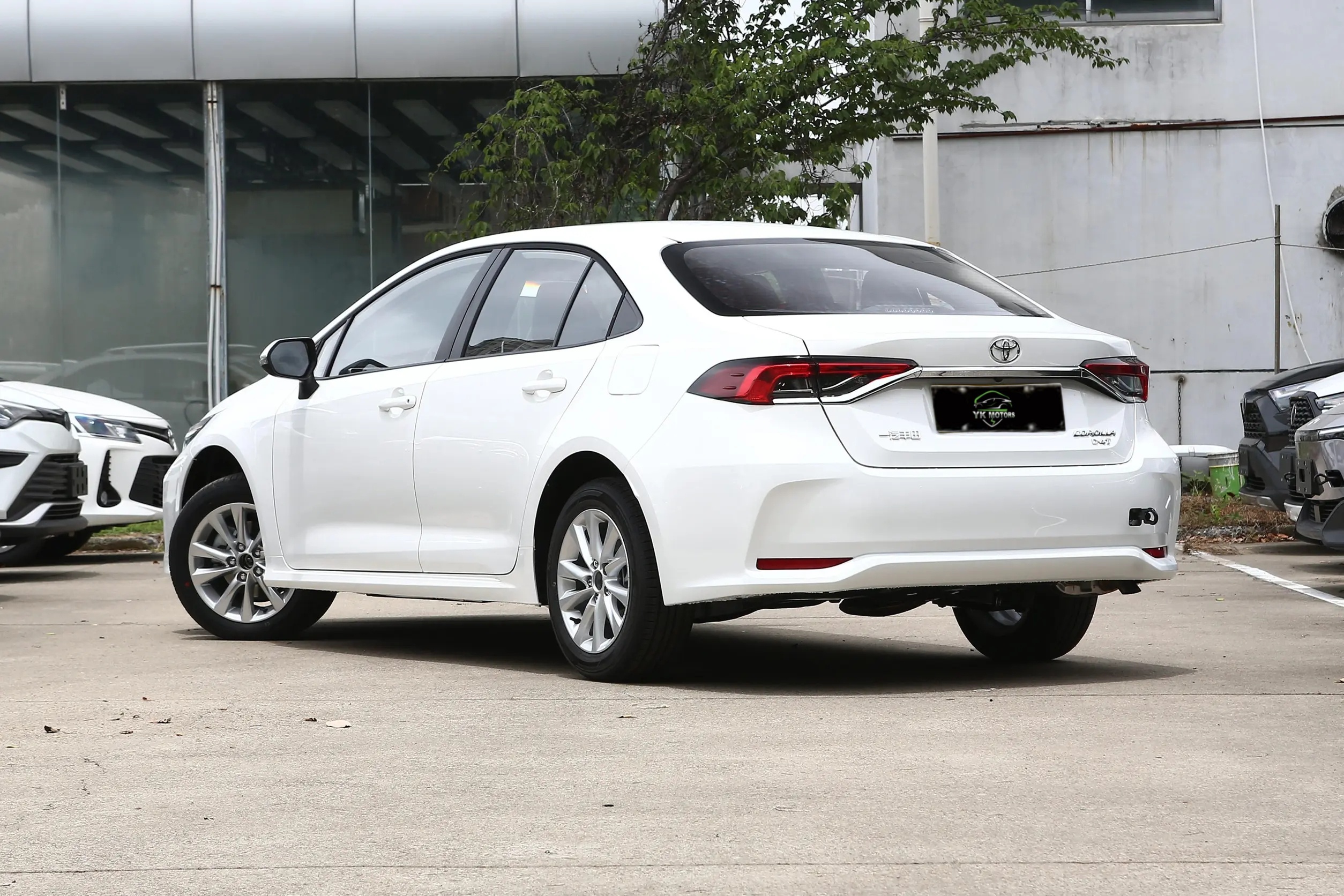 Toyota-COROLLA-WHITE (11)