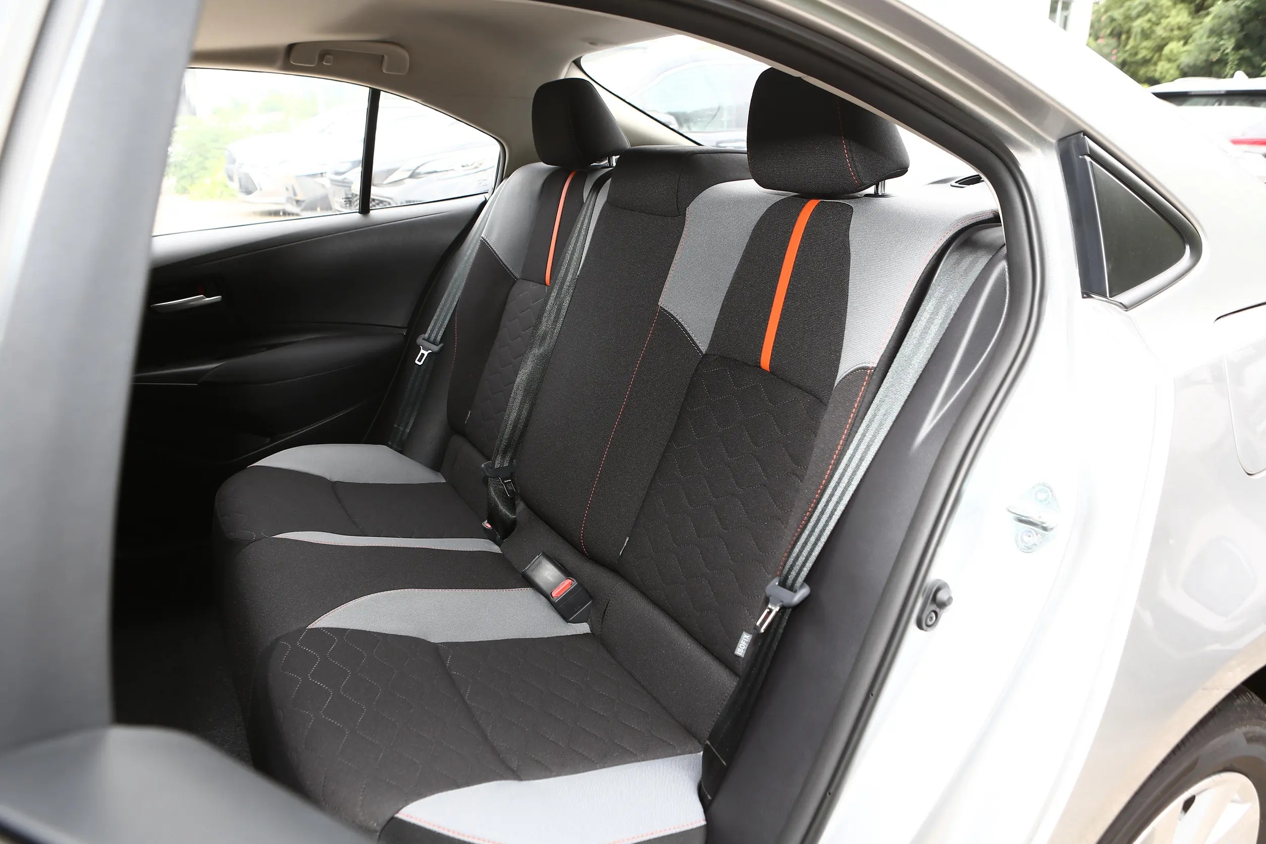 Toyota-COROLLA-WHITE (15)