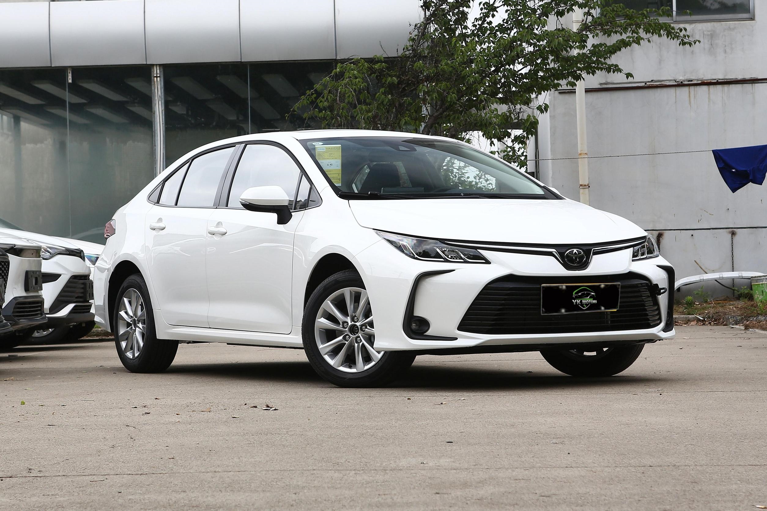 Toyota-COROLLA-WHITE (6)