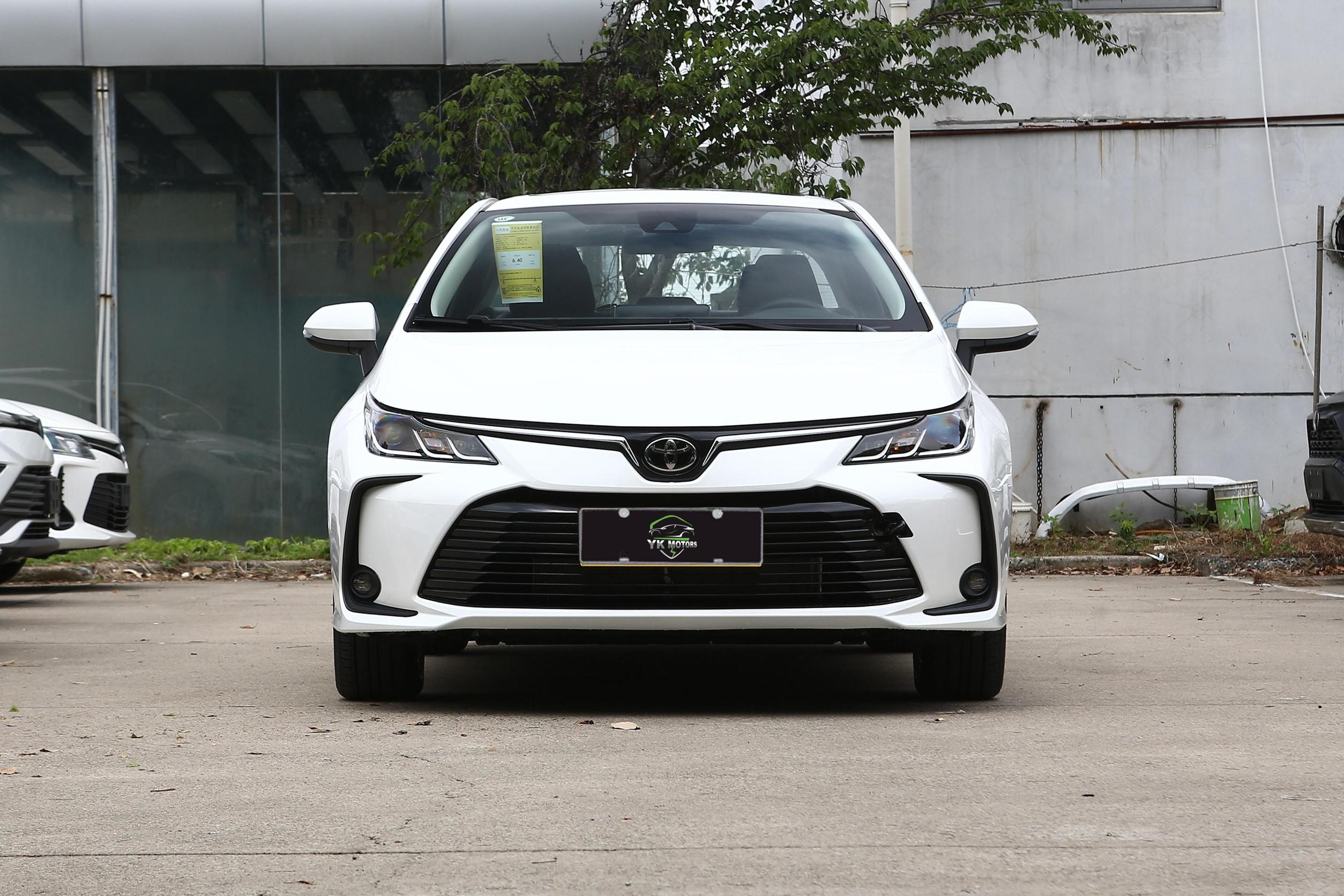Toyota-COROLLA-WHITE (8)
