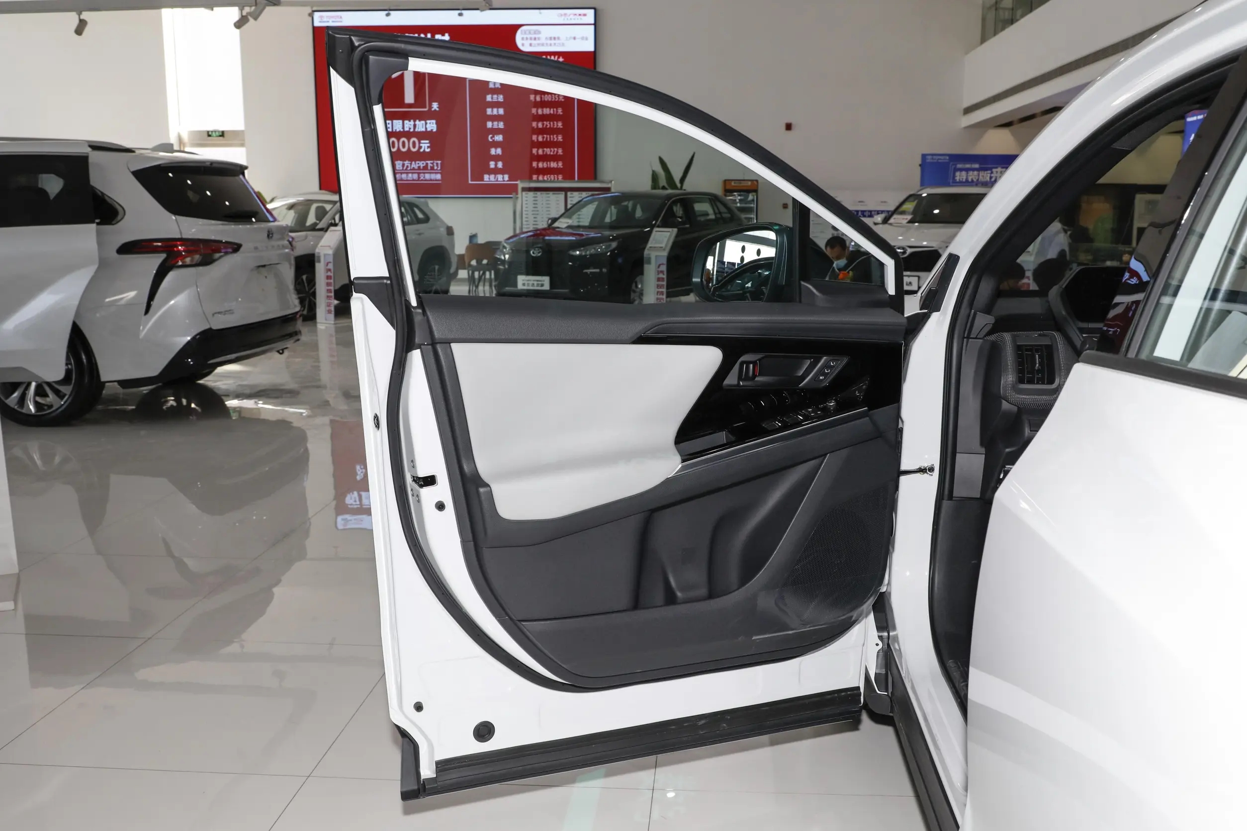 Toyota-GAC BZ4X-WHITE (7)