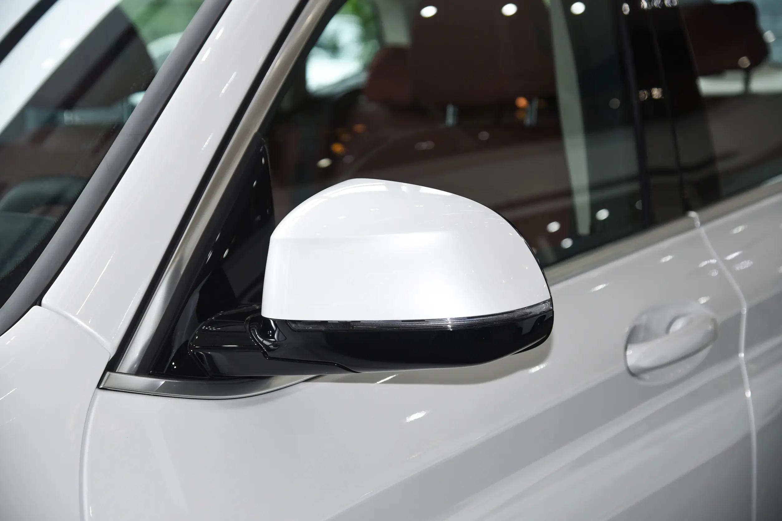 bmw-ix3-white-1 (13)