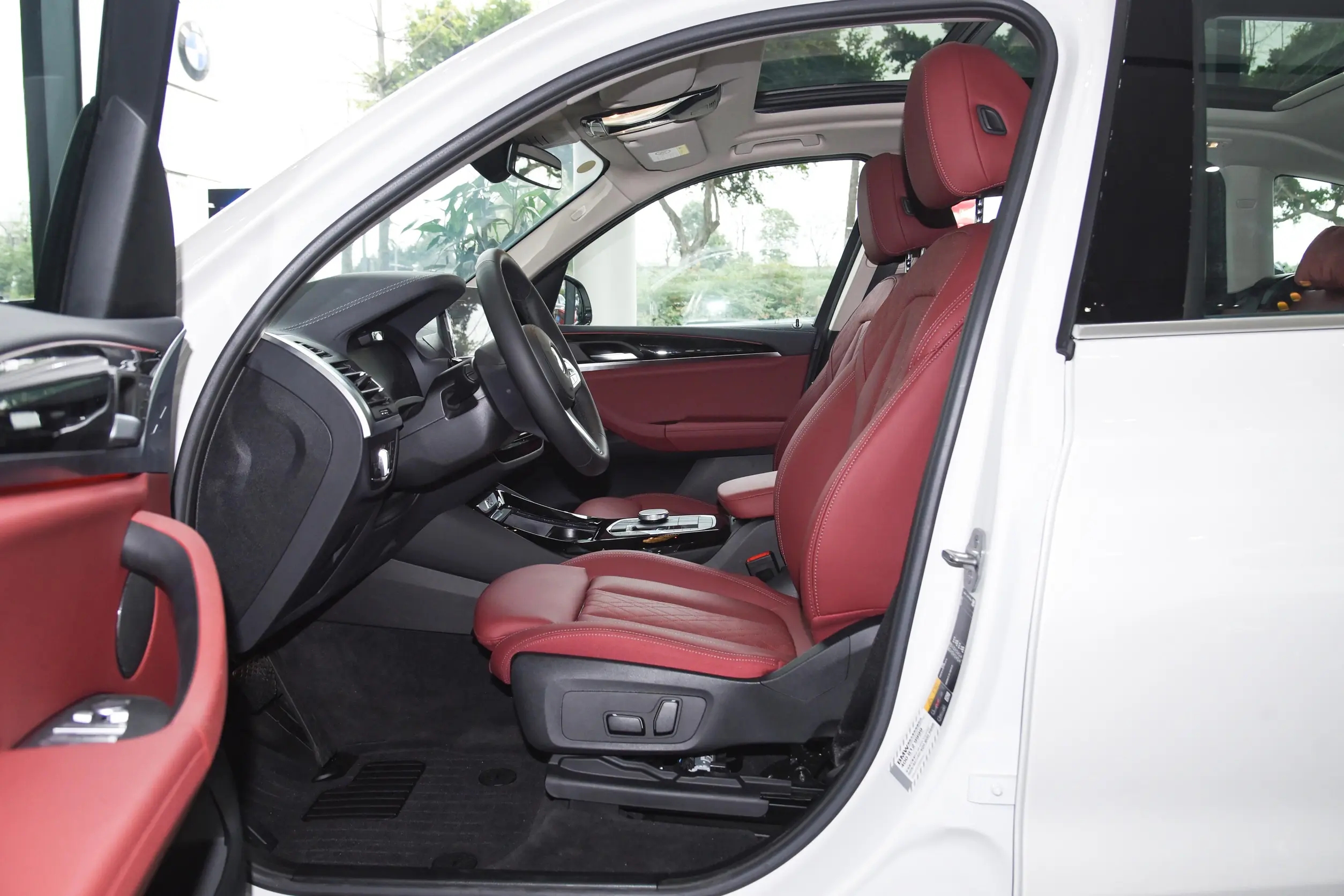 bmw-ix3-white-1 (15)